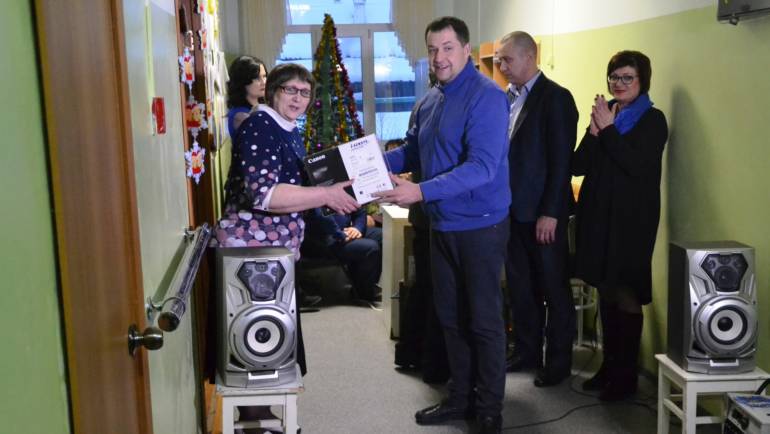 Поздравление пенсионеров и инвалидов с Новым годом