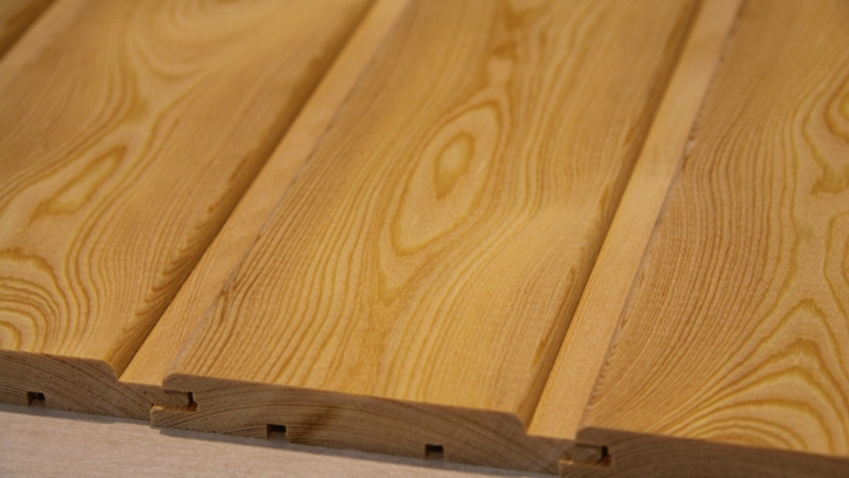 Евровагонка — отделочный материал из натурального дерева