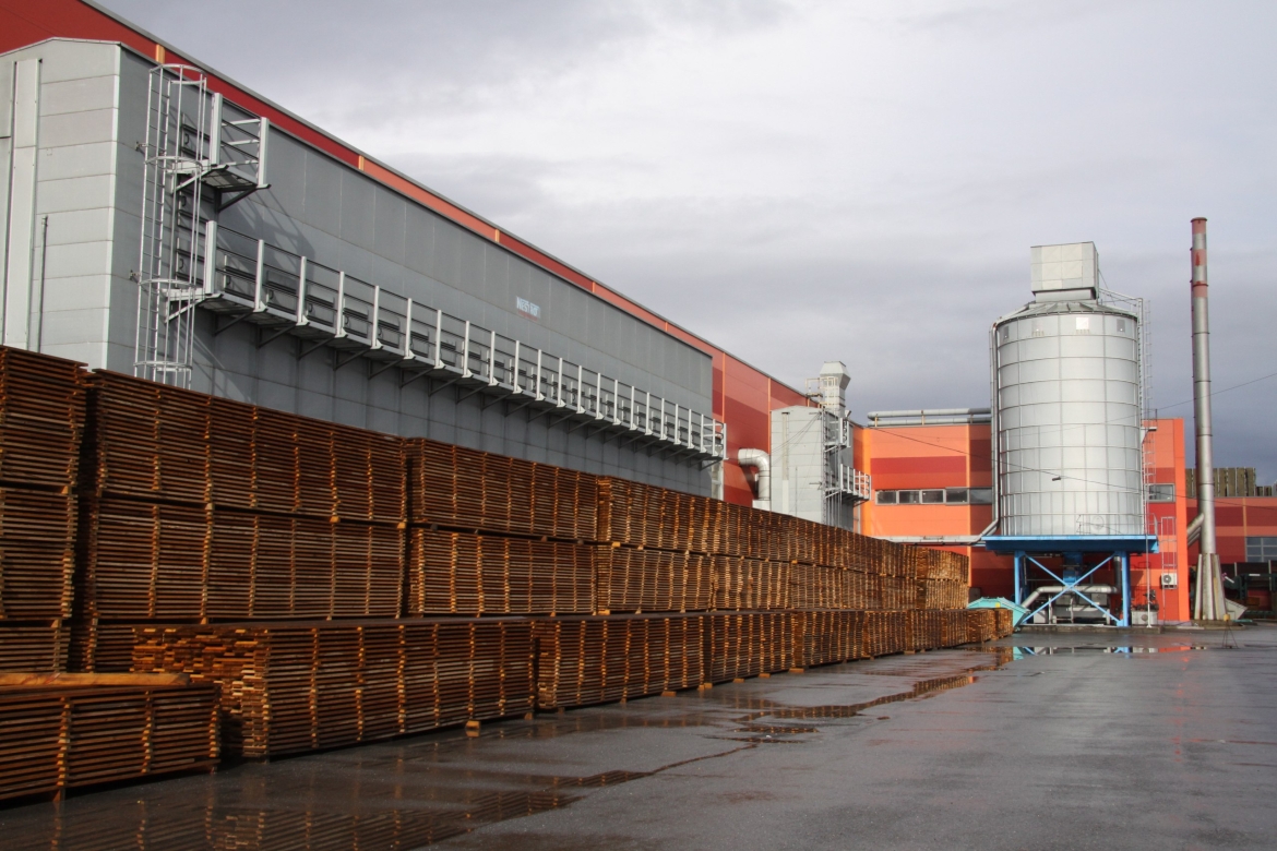 ВЭБ восстанавливает производство мебели на фабрике «Мекран» в Красноярске.