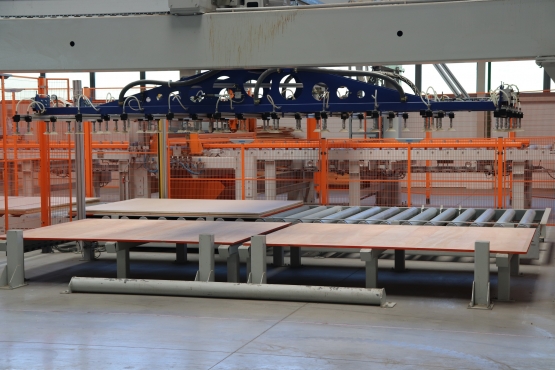 АО «Краслесинвест» запустил вторую очередь мебельной фабрики — производство столярной плиты