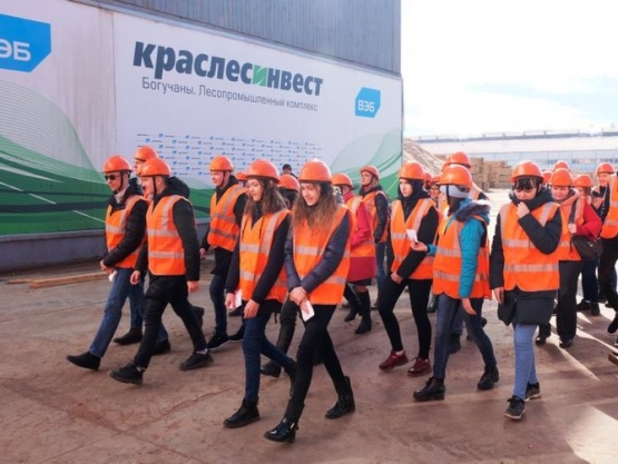 В Богучанах прошел профориентационный фестиваль «Лесное дело»