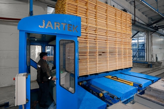 Министр экономики региона отметил вклад Краслесинвеста в развитие отрасли